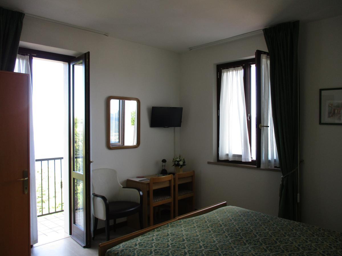 Hotel San Remo ซานเซโน ดี มอนตาญญา ภายนอก รูปภาพ