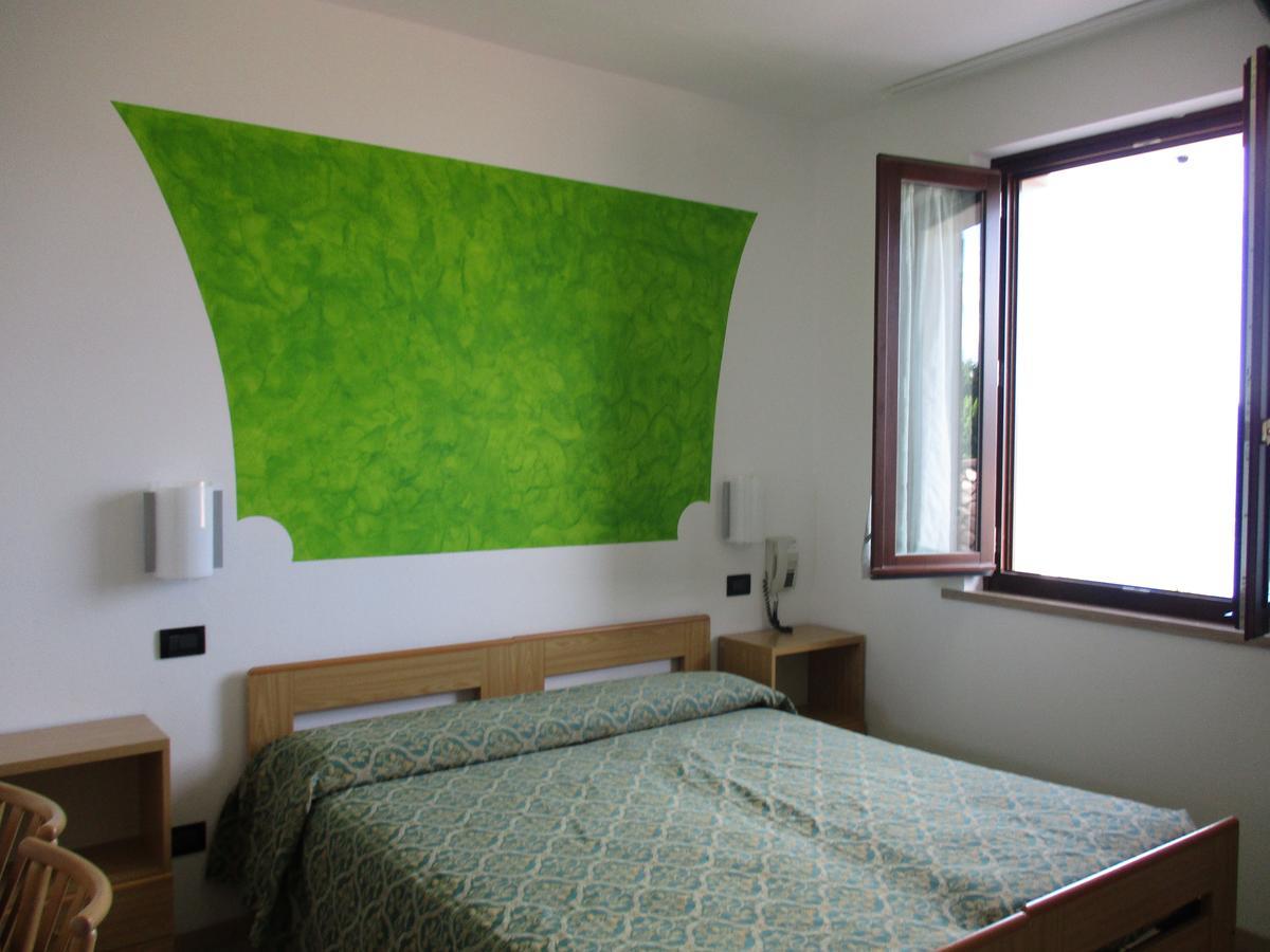 Hotel San Remo ซานเซโน ดี มอนตาญญา ภายนอก รูปภาพ